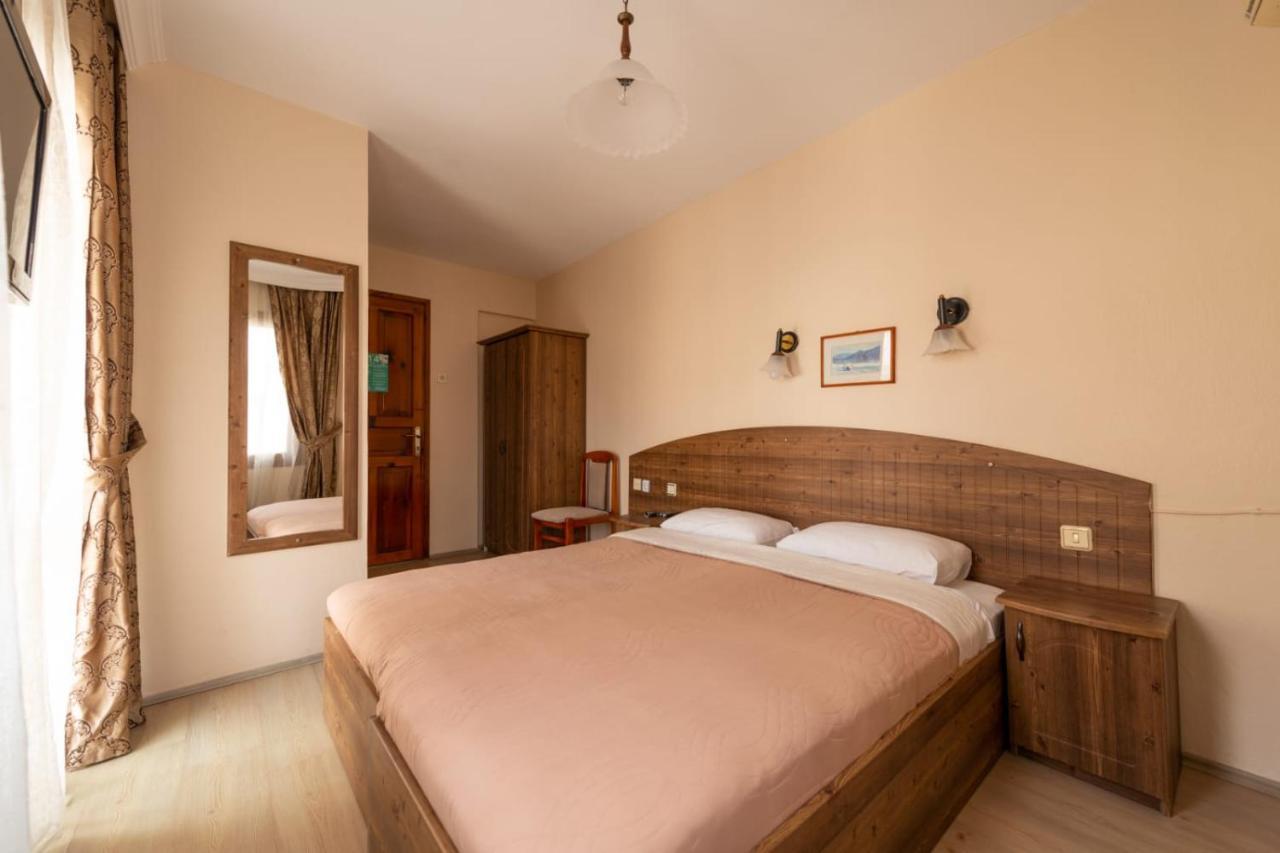 Limon Otel Foça Eksteriør billede