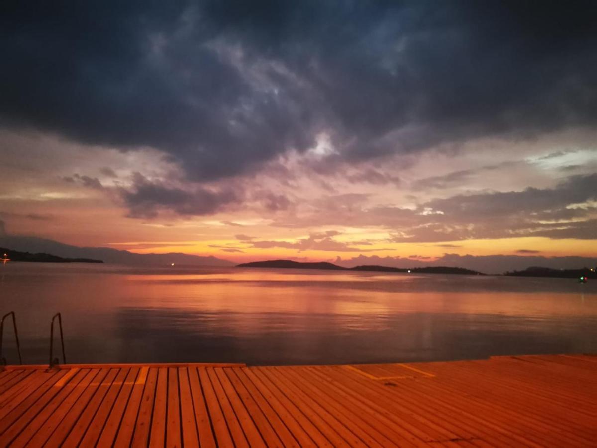 Limon Otel Foça Eksteriør billede